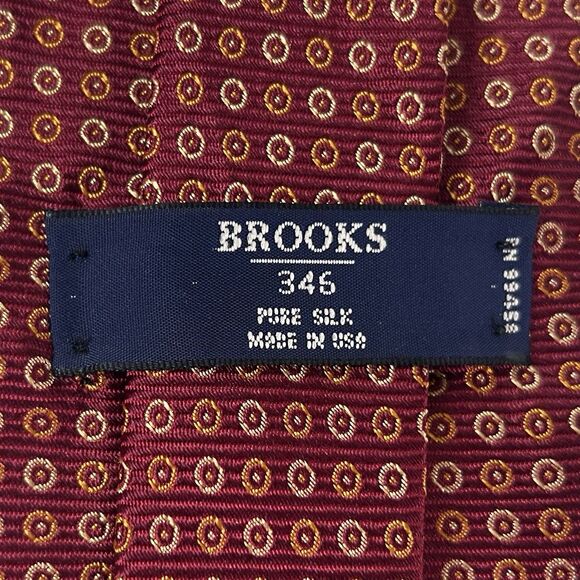 Brooks Brothers 346 100% Silk Necktie Tie Red Yellow Polka Dot 3 3/4 x 56 - Picture 3 of 3